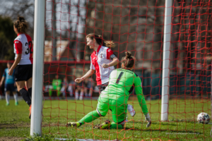 Mecz pierwszej ligi piłki nożnej kobiet: Tarnovia - HydroTruck Radom
